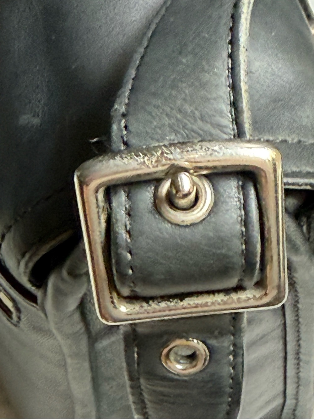 Coach Rambler Legacy 2012
Archive Collection-black leather - Picture 6 of 13